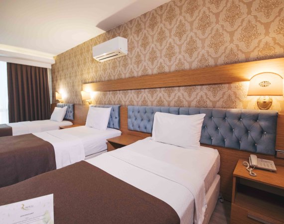 Triple Room